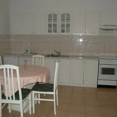One-bedroom Near Sea 1 شقة